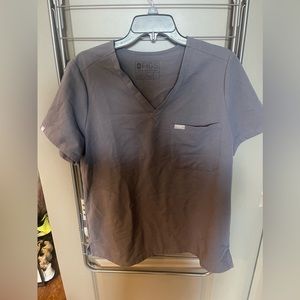Figs Catarina one pocket scrub top- CHARCOAL SIZE L